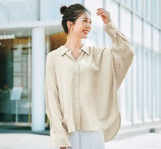 【40代の秋支度】Tシャツから替えるだけ！1枚で垢抜ける「ブラウス＆シャツ」3選