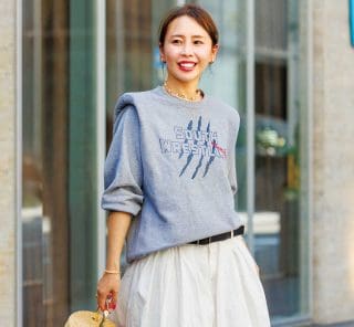 オシャレ40代に「ふんわりスカート・パンツ」が流行中！リアルランチコーデ【SNAP】