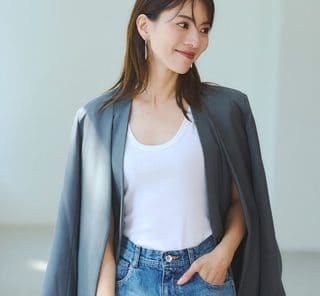 【厚手コートはまだ早い】寒暖差に頼れる！40代「秋の軽アウター」4選