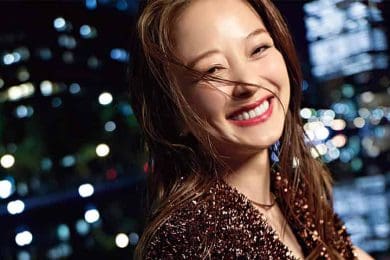 「ラメ・ビジュートップス」に頼る！大人が華やぐ「夜のお出かけ」コーデ【40代の夜飲み】