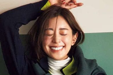 朝、コーデに悩まない！【デザイントップス】8選。「体型キレイ見え」のシルエットに頼って