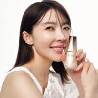 美容家・大野真理子さんも愛用！40代の肌悩みに寄り添う「お守りセラム」