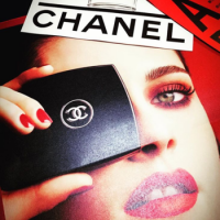 赤リップメイクで秋メイクを満喫しましょう♪ 